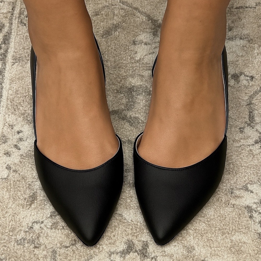 Flats by Journey Collection. Size 6. Black. - Picture 6 of 6